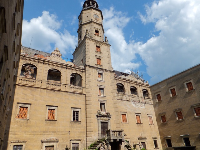 Pałac w lipcu 2012 roku